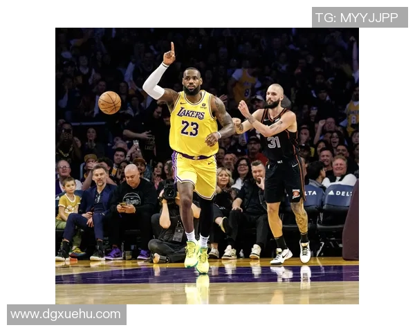 湖人掘金第五场决战时刻精彩回顾与关键瞬间分析 湖人掘金第五场决战时刻精彩回顾与关键瞬间分析